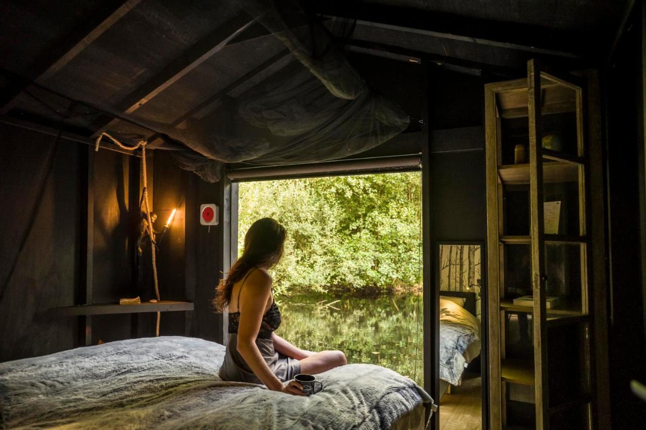 Ecolodge Le Bruit De L'Eau Saint-Quentin-en-Tourmont Exteriér fotografie